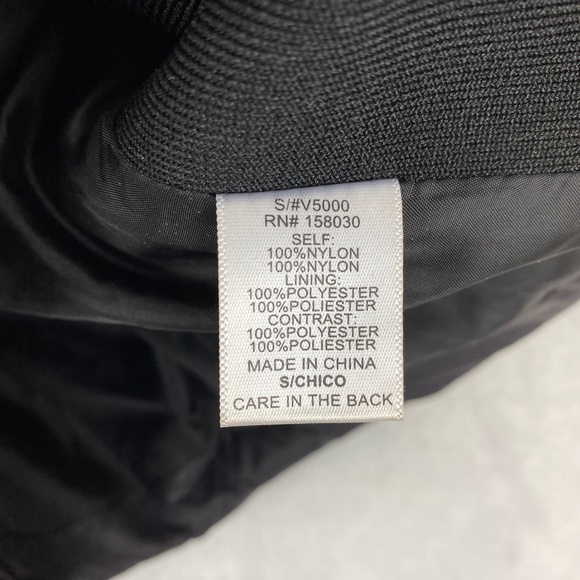 Love Tree Puffer Vest Sz Small Black Nylon Zip Up Stretch Side Panels - Picture 8 of 12